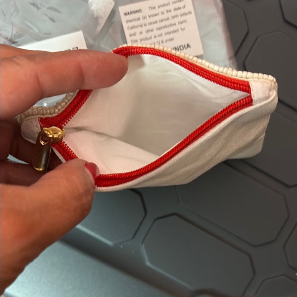 Beaded 'Love' Pouch Coin Purse - Picture 3 of 6